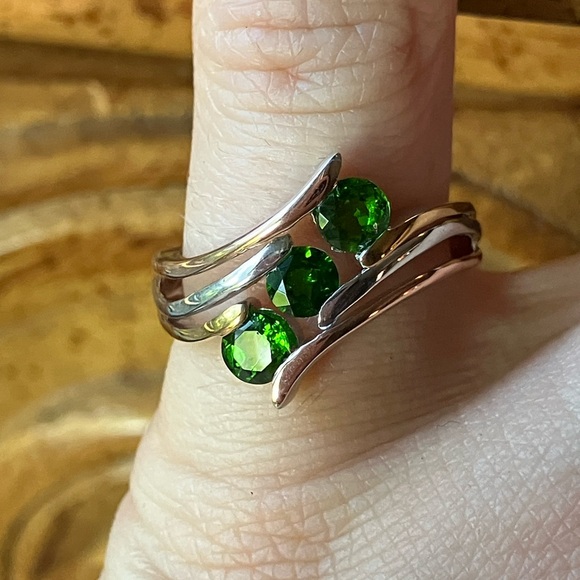 Natural Chrome Diopside Sterling Silver Ring - Picture 1 of 9